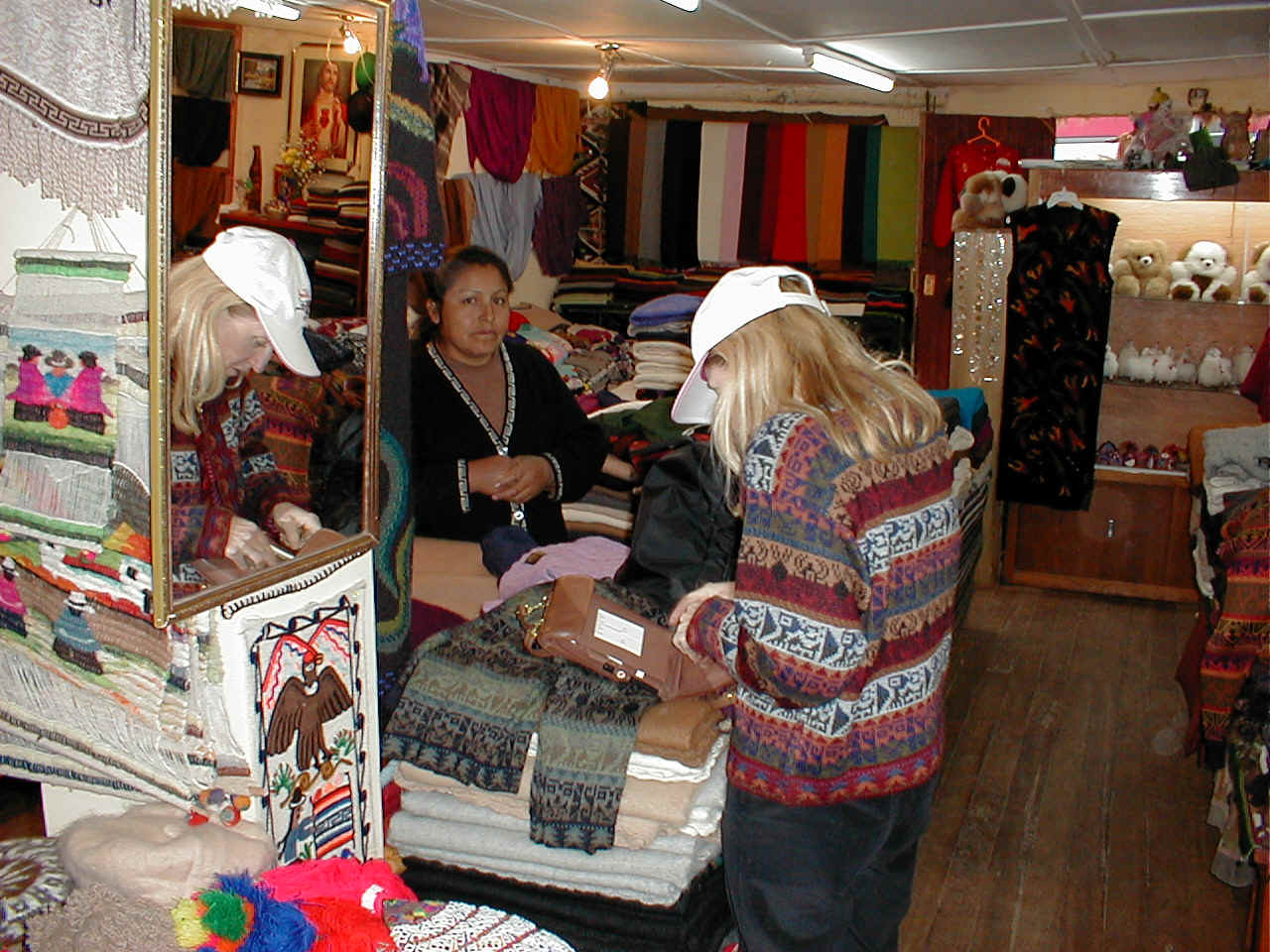 Betty shopping for sweaters near Cuzco.JPG (405269 bytes)